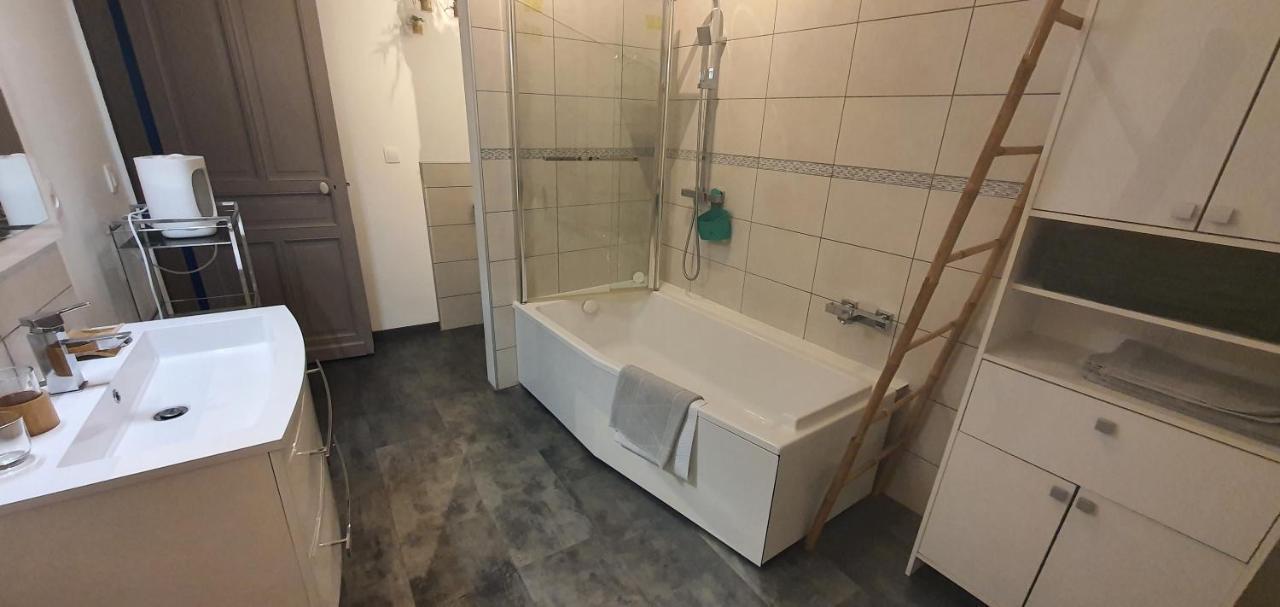Le Petit Cocon Apartment Comines-Warneton Bagian luar foto